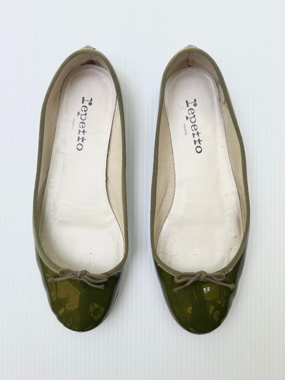 Repetto Cendrillon Patent Leather Ballet Flats in Green - Size 39.5 EU/Size 8 US